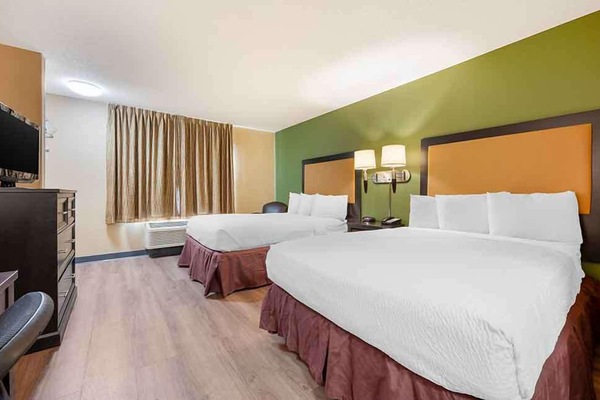 Studio Suite, 2 Double Beds, Non Smoking | Desk, laptop workspace, iron/ironing board, WiFi (free)