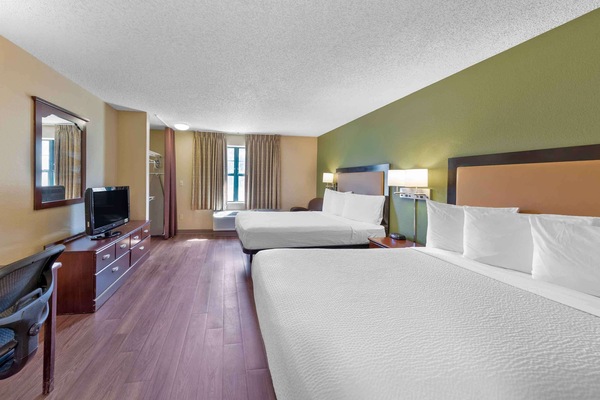 Studio, 2 Double Beds, Non Smoking | Pillowtop beds, desk, laptop workspace, blackout drapes