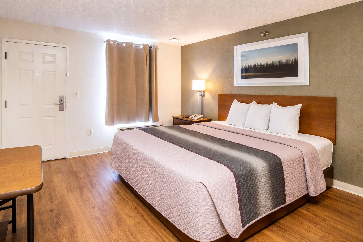 Wi-Fi gratuit, draps fournis