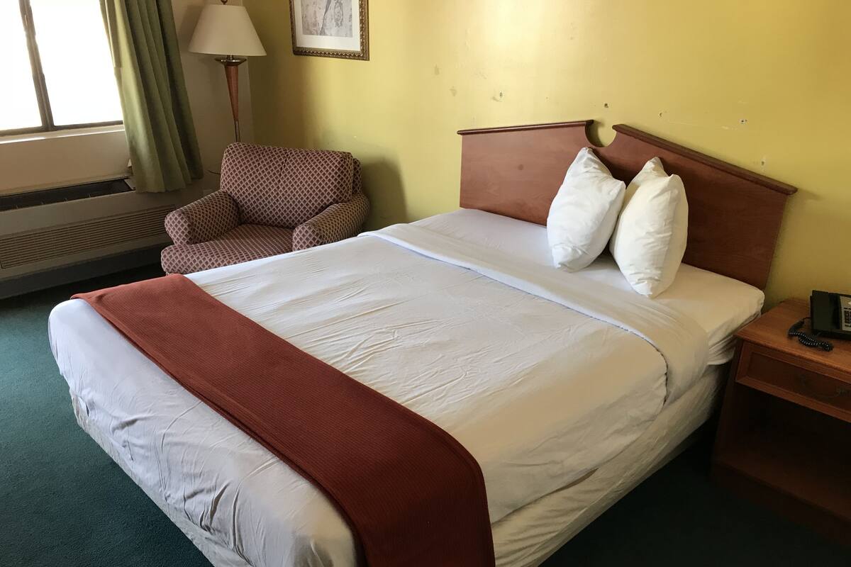 스탠다드룸, 퀸사이즈침대 1개, 금연