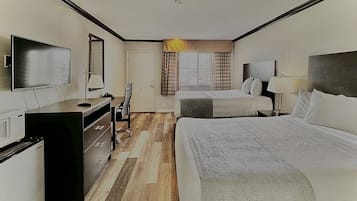 標準客房, 2 張加大雙人床 | 書桌、隔音、熨斗/熨衣板、免費無線上網