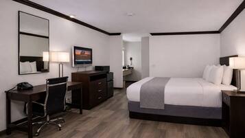 Kamar Standar, 1 Tempat Tidur King | Meja kerja, kedap suara, setrika/meja setrika, dan Wi-Fi gratis