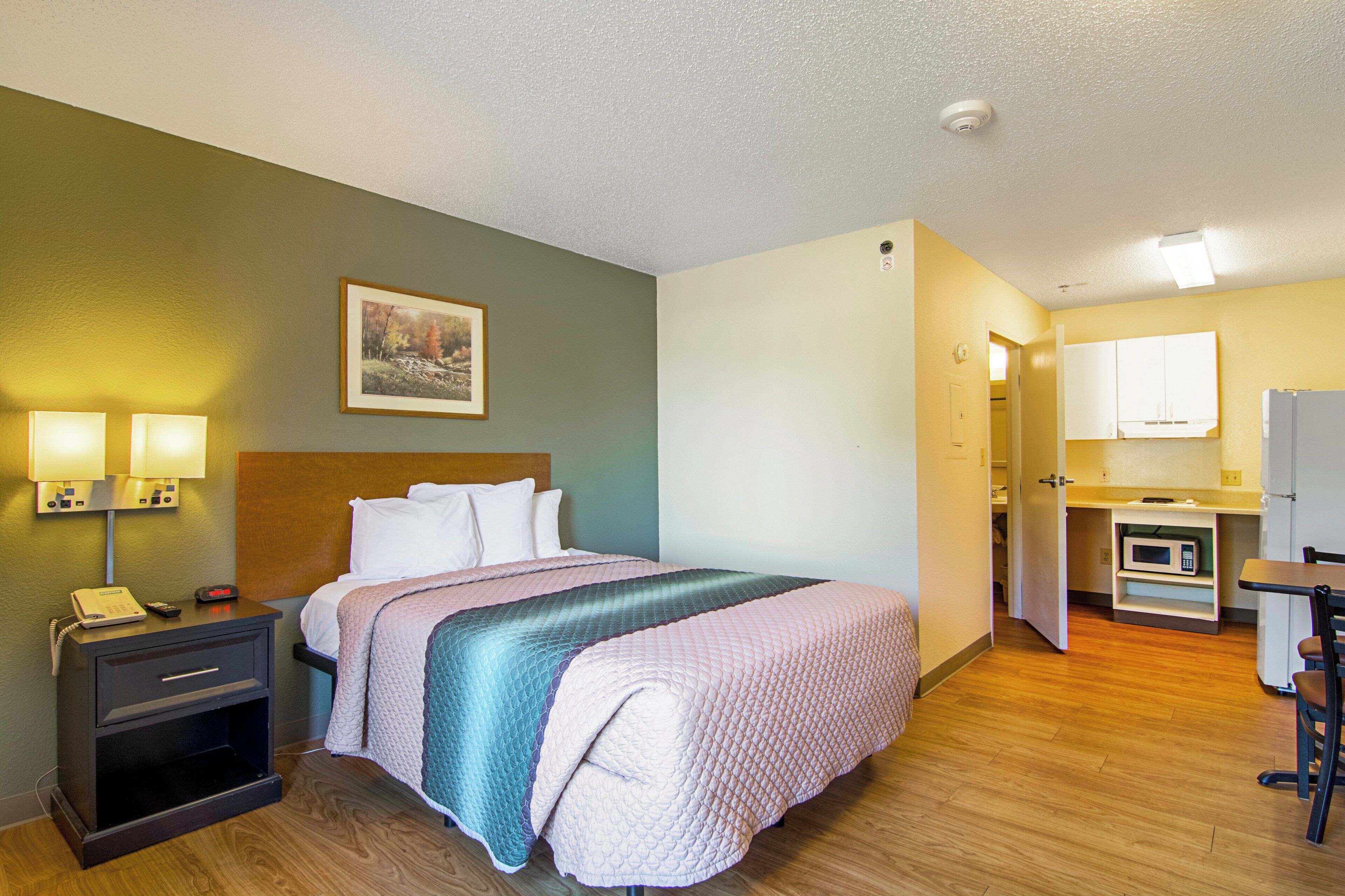 Foto - HomeTowne Studios by Red Roof Chicago - Waukegan