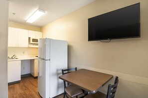 Fridge, microwave, stovetop