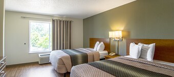 HomeTowne Studios by Red Roof Chicago - Waukegan