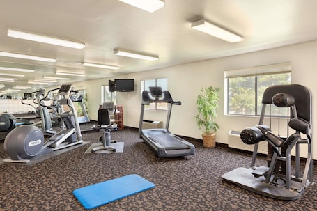 Fitness facility. Travelodge by Wyndham Sharon Springs
