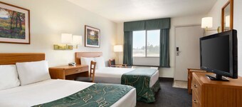 Travelodge by Wyndham Sharon Springs