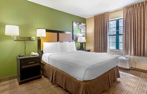 Studio, 1 Queen Bed, Accessible, Non Smoking | Desk, laptop workspace, iron/ironing board, free WiFi