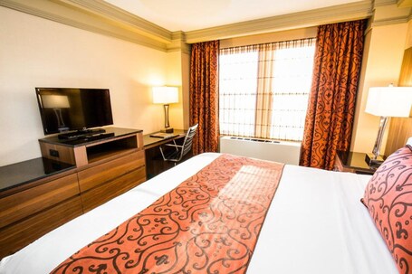 The Belvedere Hotel - Image 29