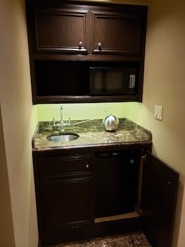 Fridge, microwave at The Belvedere Hotel
