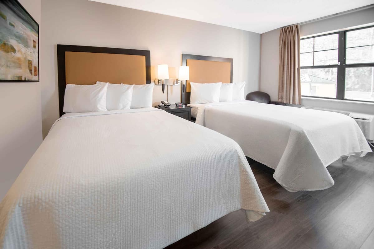 Desk, blackout drapes, iron/ironing board, free WiFi