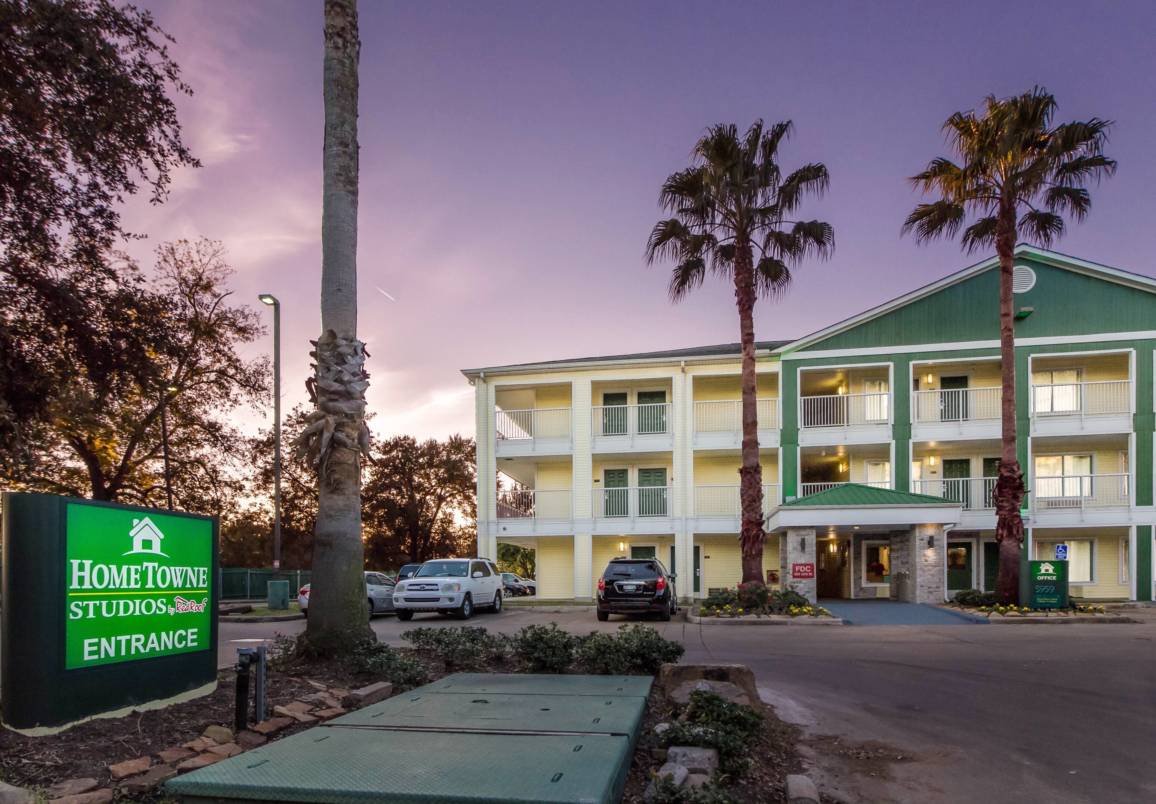 Foto - HomeTowne Studios by Red Roof Houston - Northwest