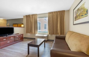 In-room safe, desk, iron/ironing board, free WiFi
