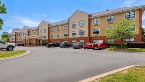 Exterior - Extended Stay America Select Suites - Charlotte - University Place (Charlotte)