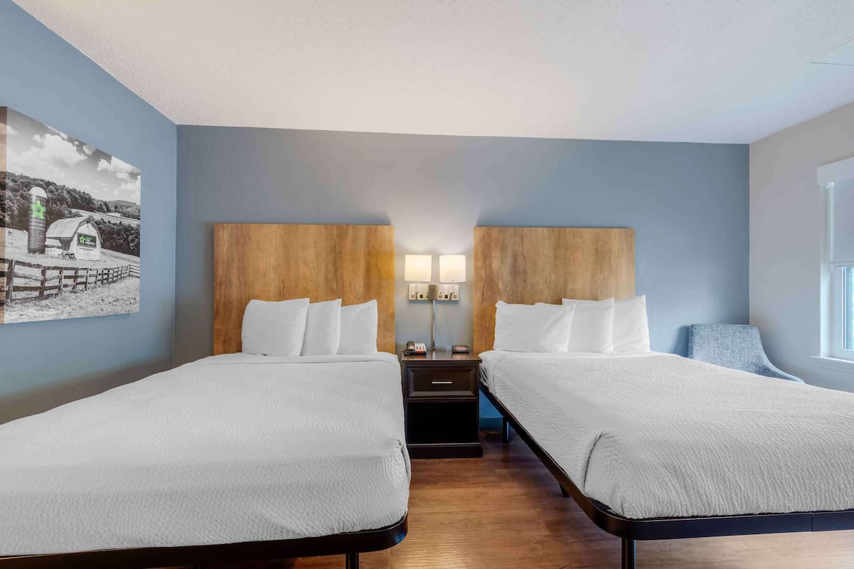 Studio, 2 Double Beds, Non Smoking | Desk, laptop workspace, blackout drapes, iron/ironing board