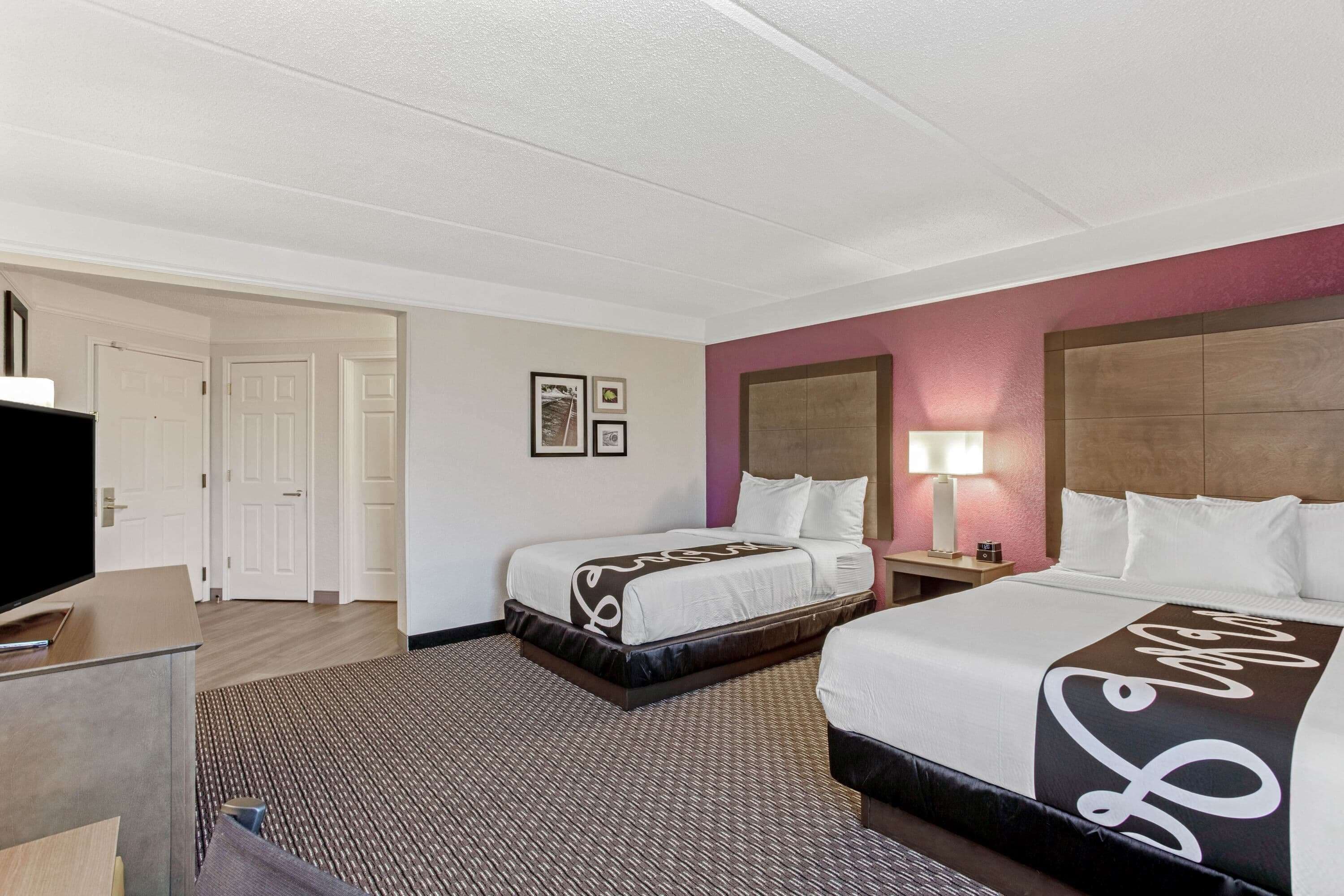 room, 2 double beds, non smoking | premium bedding, pillow-top beds, desk, laptop workspace