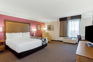 客房, 1 張特大雙人床, 無障礙, 非吸煙房 (Mobility/Hearing/Tub w/Grab Bars) | 高級寢具、舒適加層、書桌、筆電工作空間