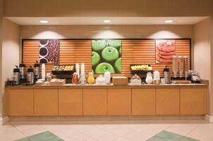 Desayuno buffet incluido todos los días 