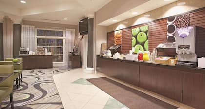 La Quinta Inn & Suites by Wyndham Pueblo