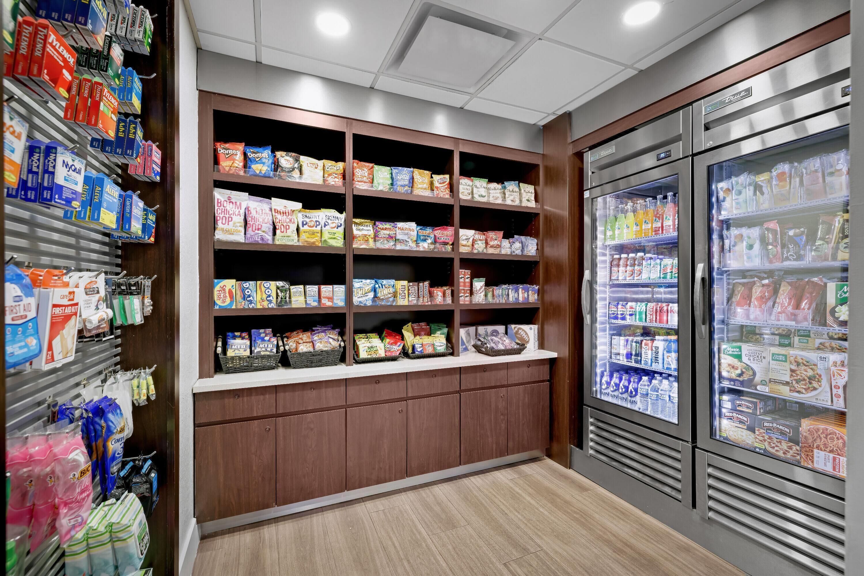 Photo - La Quinta Inn & Suites by Wyndham Miami Airport West