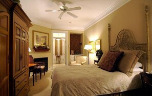 Chambre Royale, grand lit