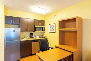 Suite studio | Coffre-fort, bureau, fer et planche à repasser, lit de bébé (gratuit)