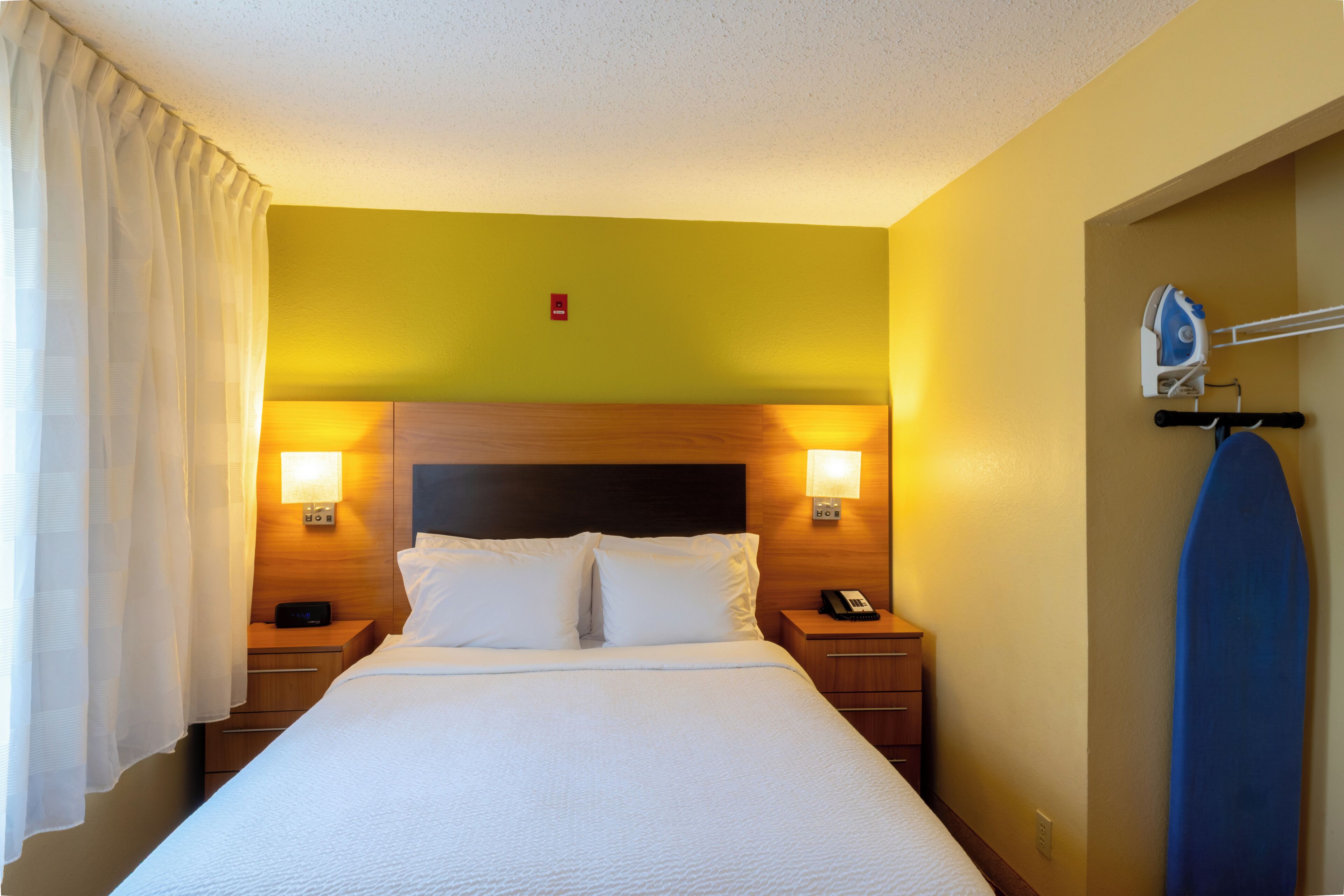 Studio Suite | In-room safe, desk, iron/ironing board, free cribs/infant beds
