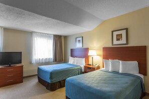 Desk, laptop workspace, iron/ironing board, free cots/infant beds - MainStay Suites Brentwood-Nashville (Brentwood)