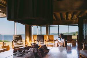 Couples treatment rooms, sauna, hot tub, steam room, body treatments