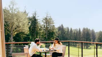 Frühstück, Mittagessen, Abendessen, Speisen im Freien