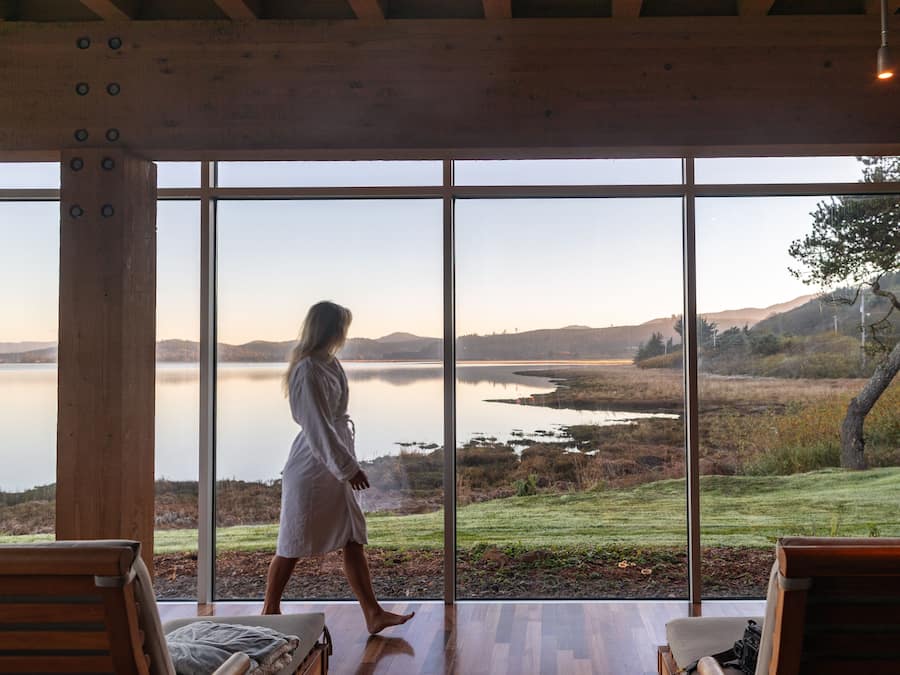 Couples treatment rooms, sauna, hot tub, steam room, body treatments