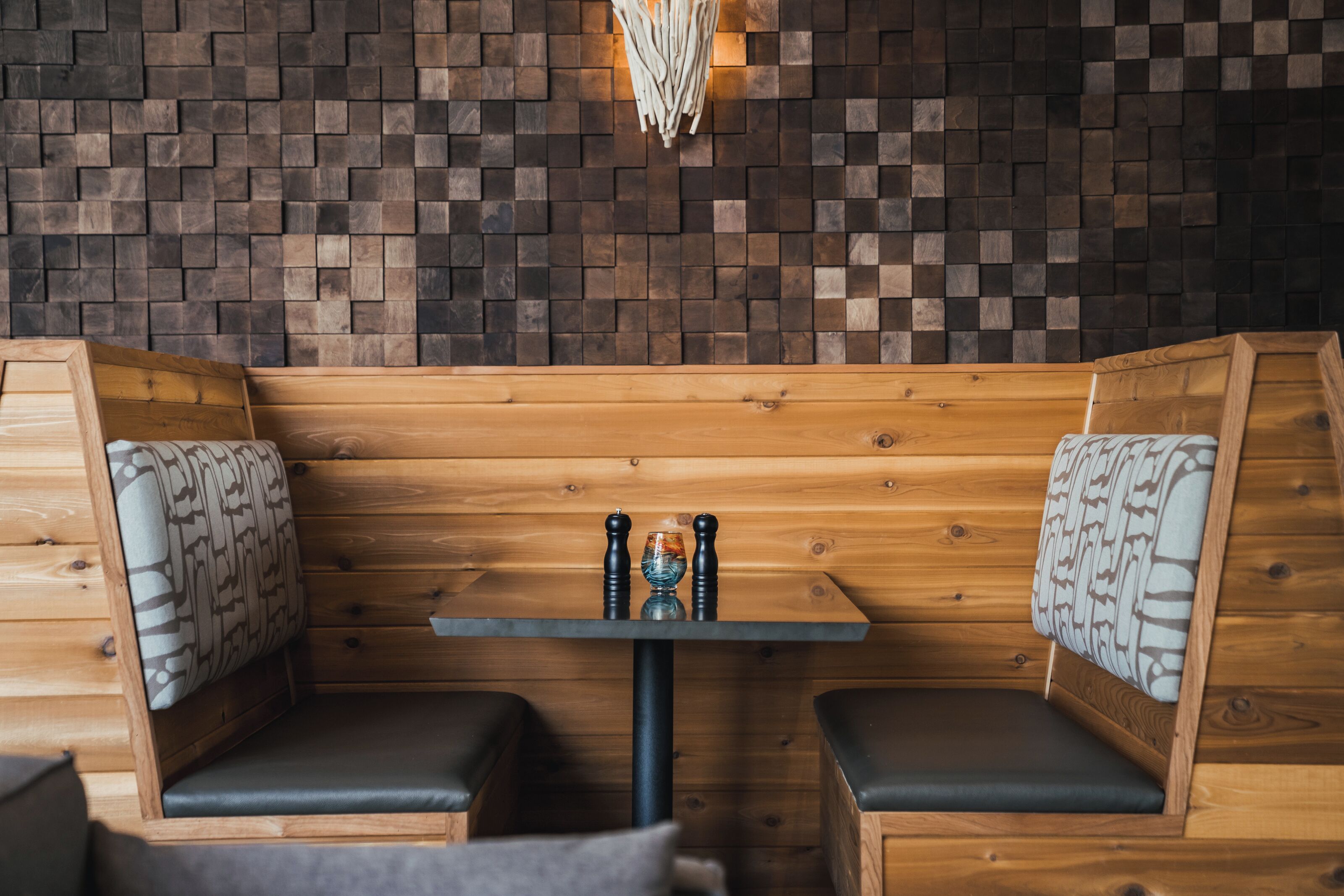 breakfast, lunch, dinner served; al fresco dining