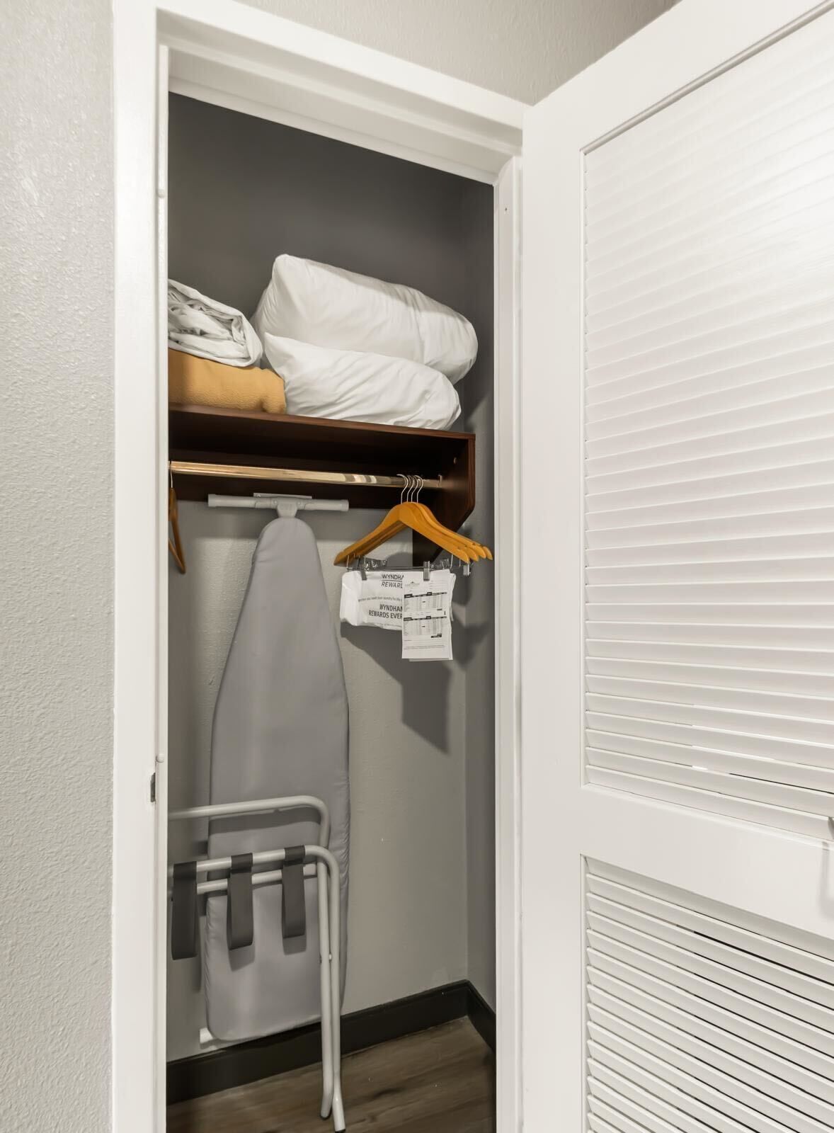 1 bedroom, in-room safe, desk, blackout curtains