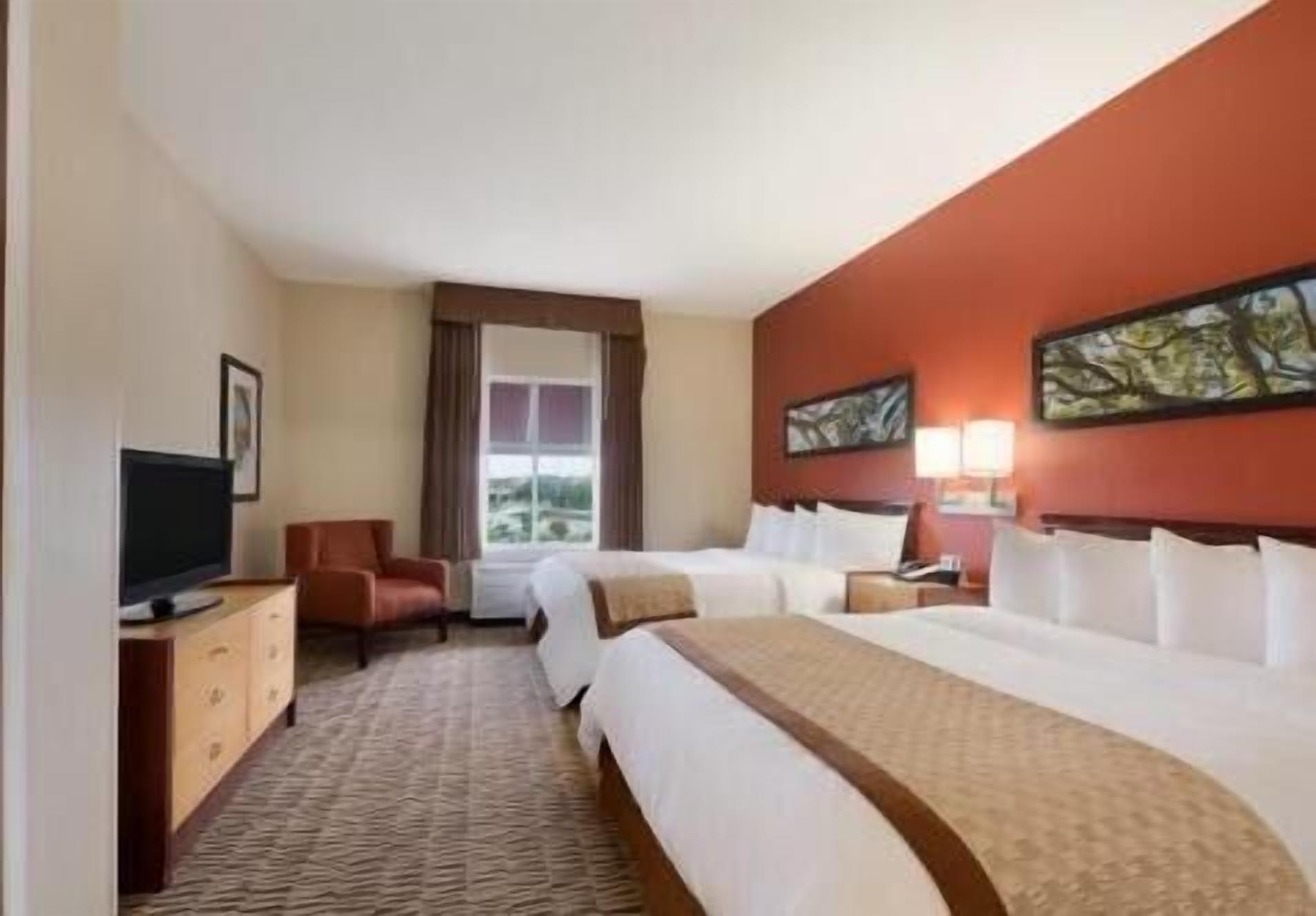 1 bedroom, in-room safe, desk, blackout drapes