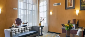 Best Western Plus Fresno Inn