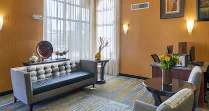 Best Western Plus Fresno Inn