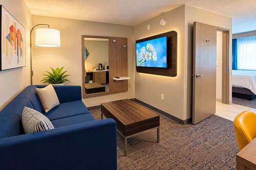 Holiday Inn Express & Suites Sandy - South Salt Lake City by IHG