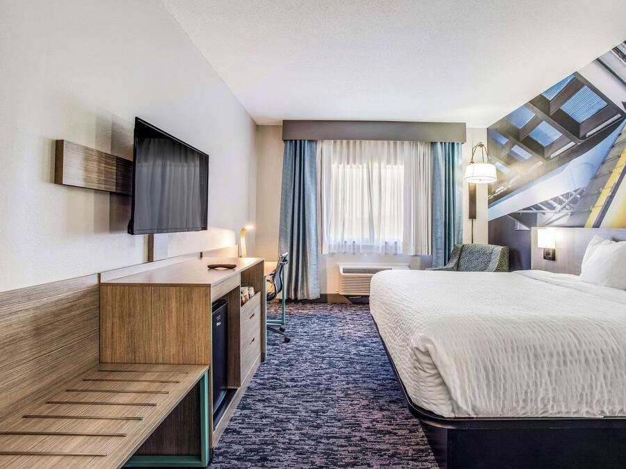 In-room safe, desk, blackout drapes, iron/ironing board