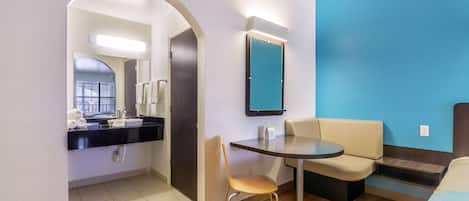 Minibar, desk, laptop workspace, blackout curtains