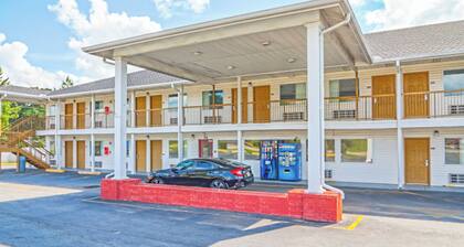 Economy Inn By OYO Ashburn