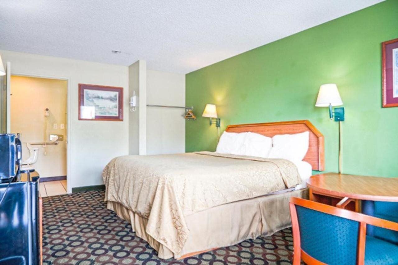 Bàn ủi/dụng cụ ủi quần áo, truy cập Internet không dây miễn phí 