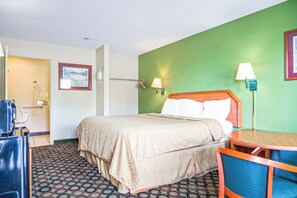 King Bed Accessible Non-Smoking | 1 多间卧室、熨斗/熨板、免费 WiFi、床单