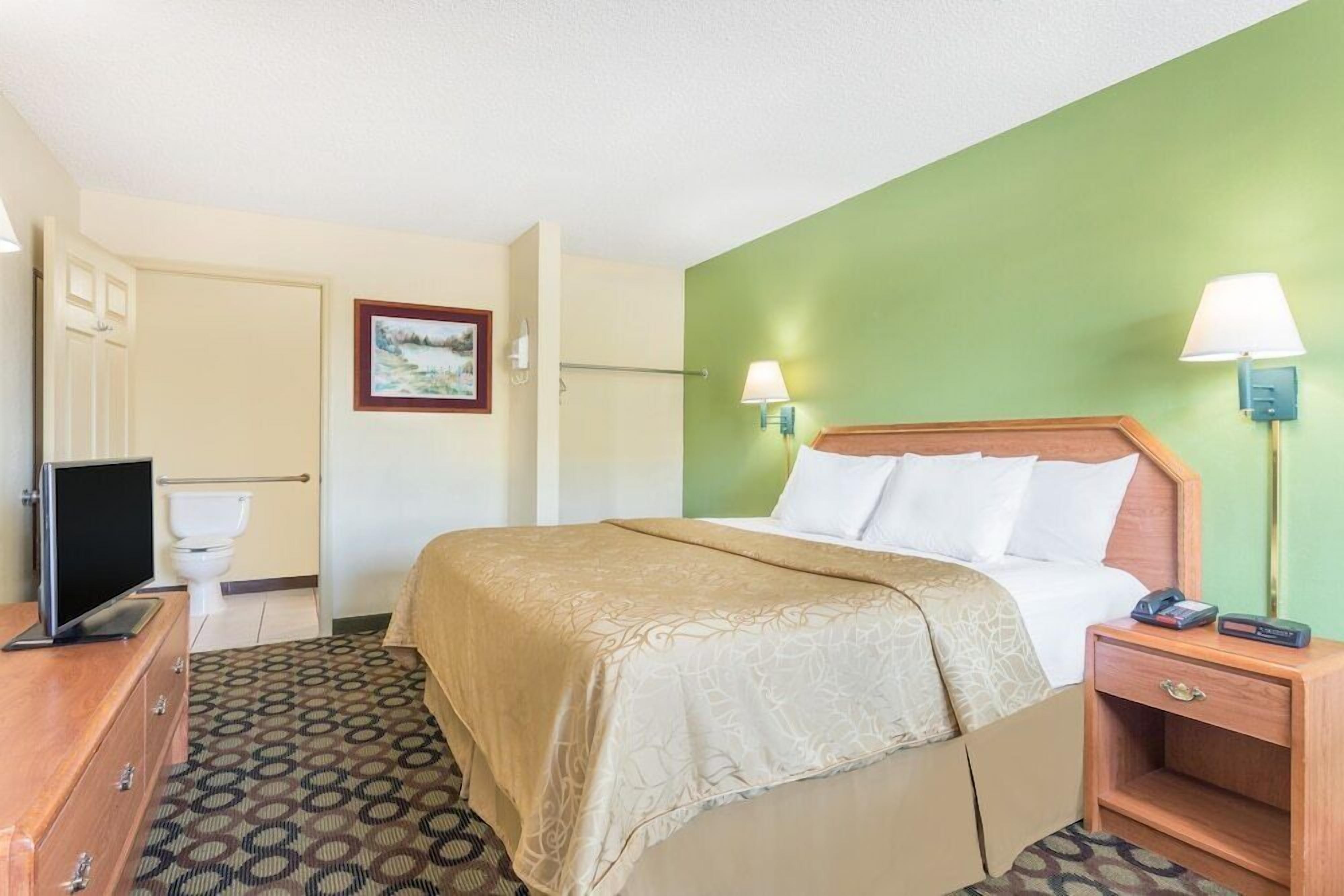 スタンダード ルーム | アイロン / アイロン台、WiFi (無料)、ベッドシーツ、アラーム付き時計