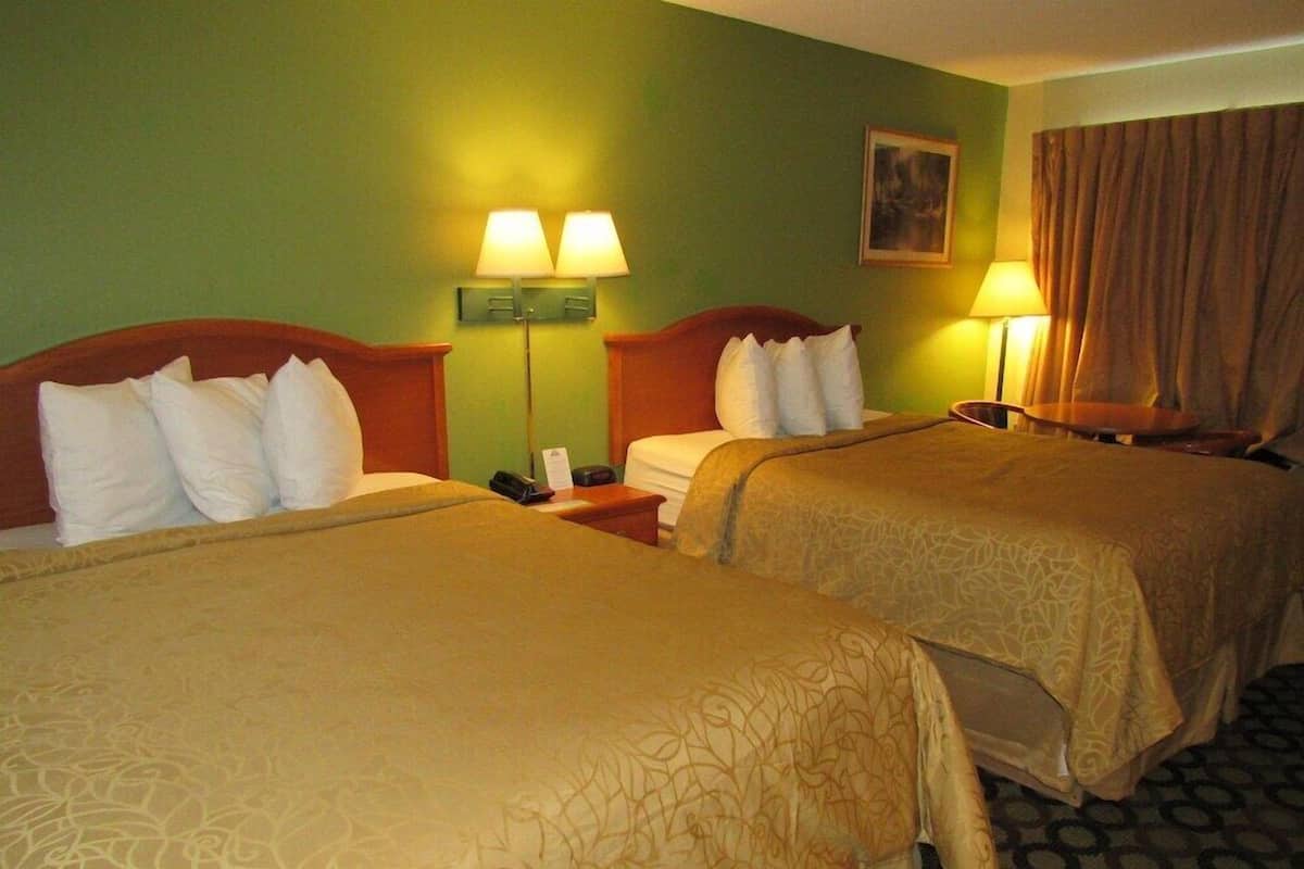 2 Double Beds, Non-Smoking