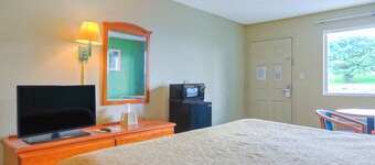Economy Inn by OYO Ashburn I-75