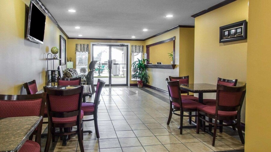 Econo Lodge Defuniak Springs I-10