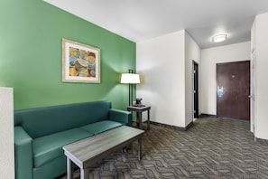 Suite, Non Smoking | Living area