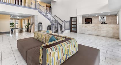 Quality Inn & Suites Airport West