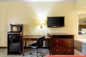 Iron/ironing board, free WiFi, bed sheets