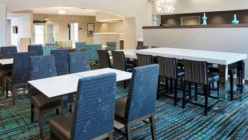 Dagelijks ontbijtbuffet inbegrepen